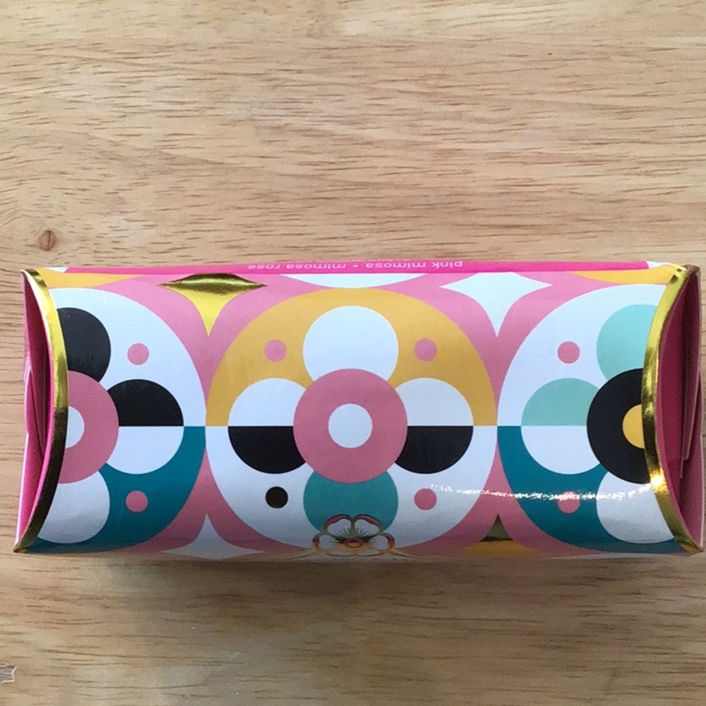 Orchard & Vine Luxury Soap - Picture 4 of 7